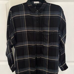 Nordstrom Black and Gray Plaid Women’s flannel shirt